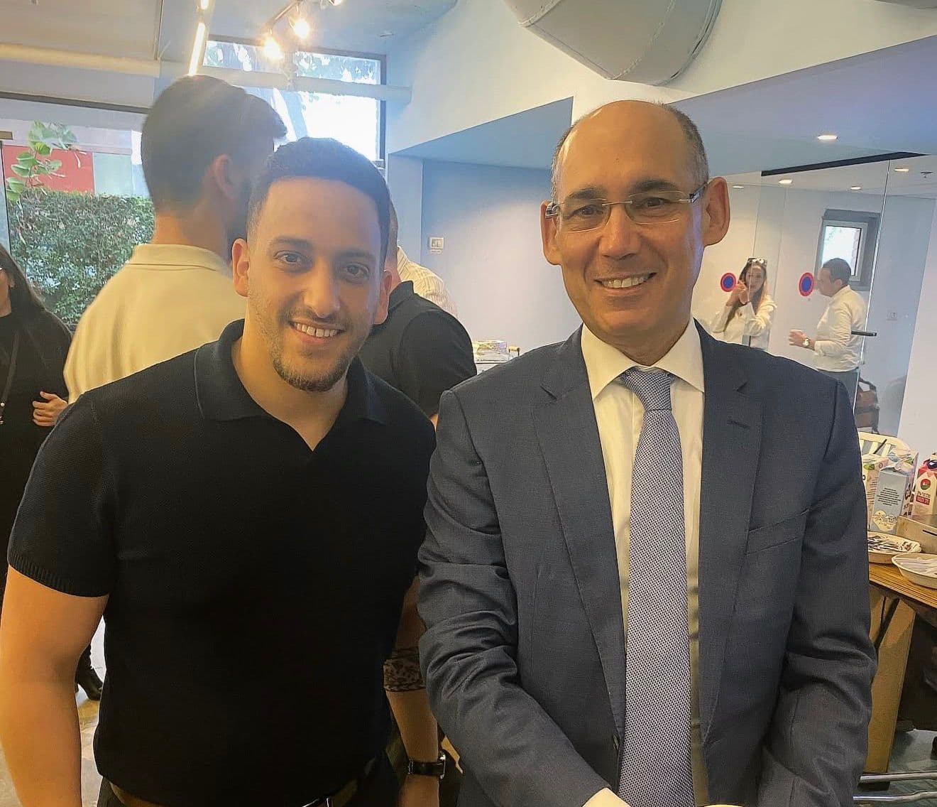 קשת בן זאב באירוע פיננסי